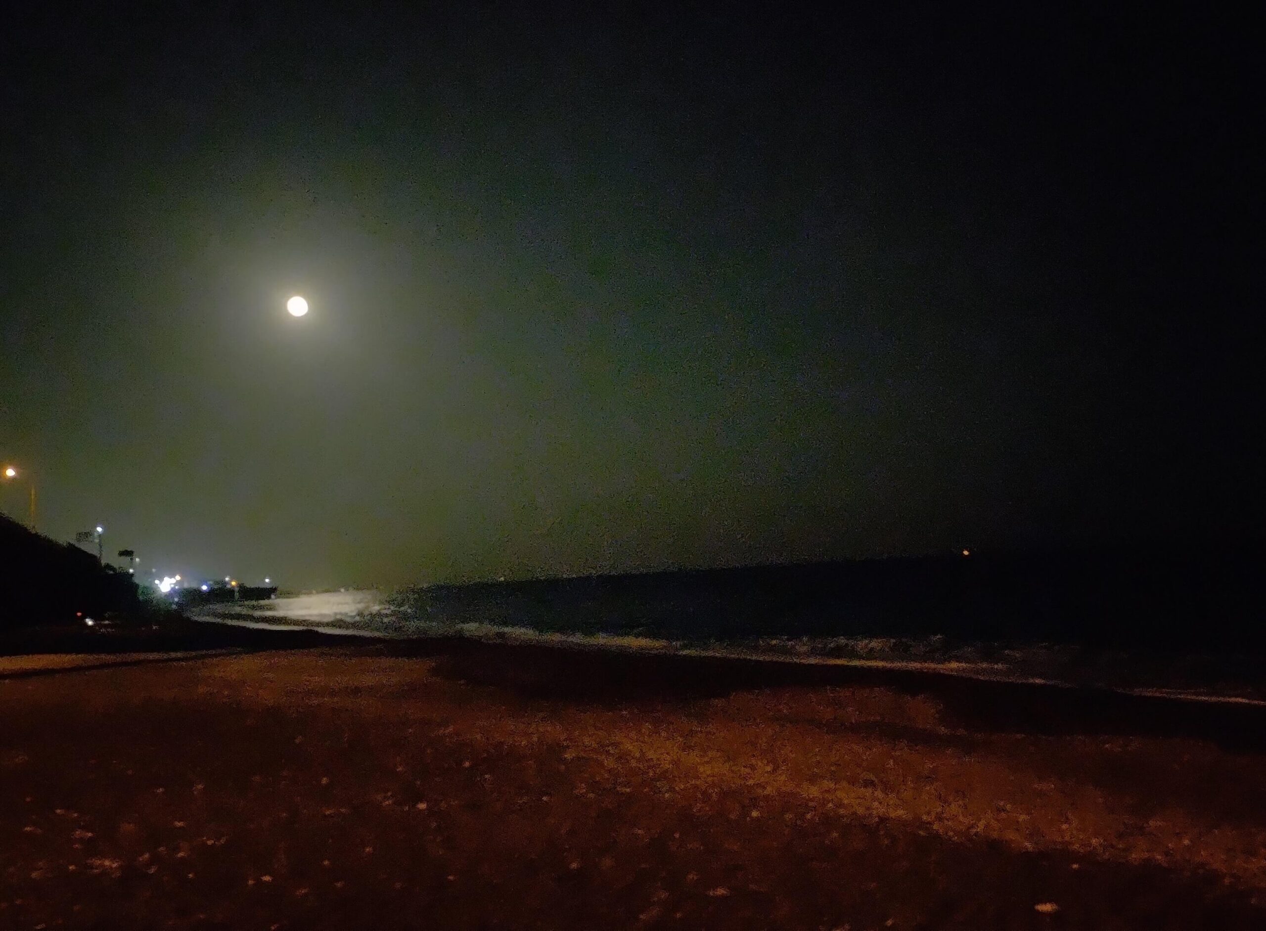 11月の国府津海岸は18時には真っ暗